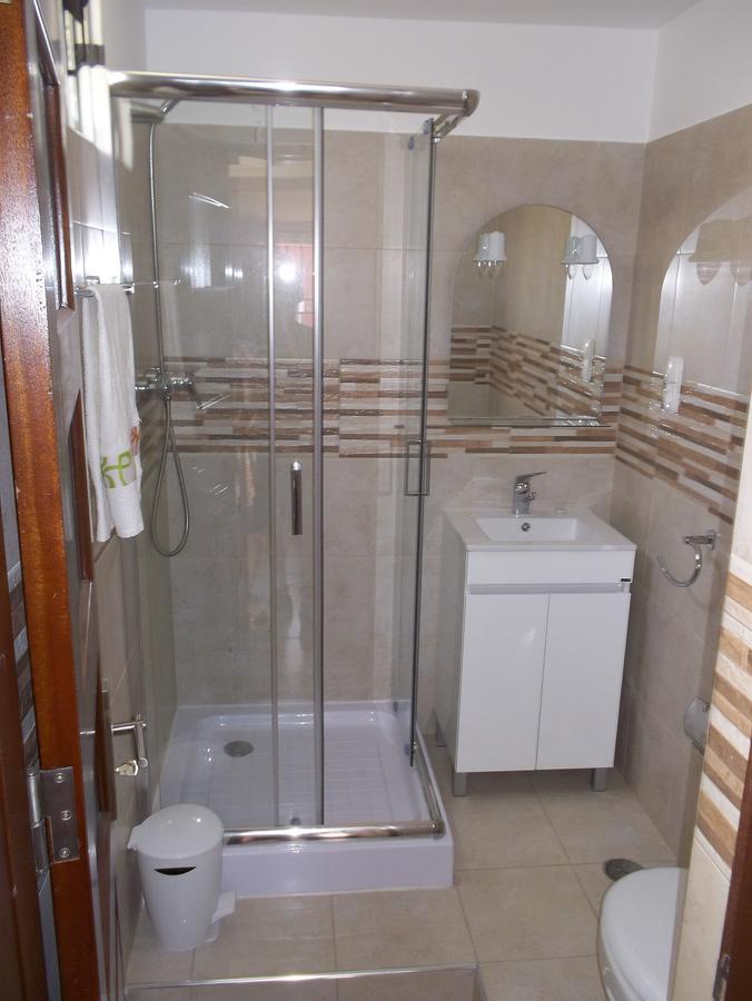 Basic Hotel Mindelo Extérieur photo