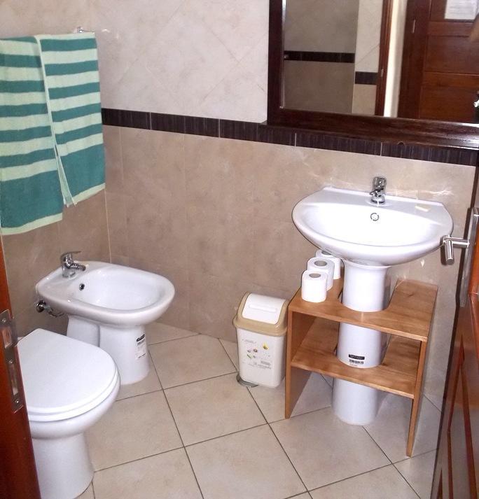 Basic Hotel Mindelo Extérieur photo