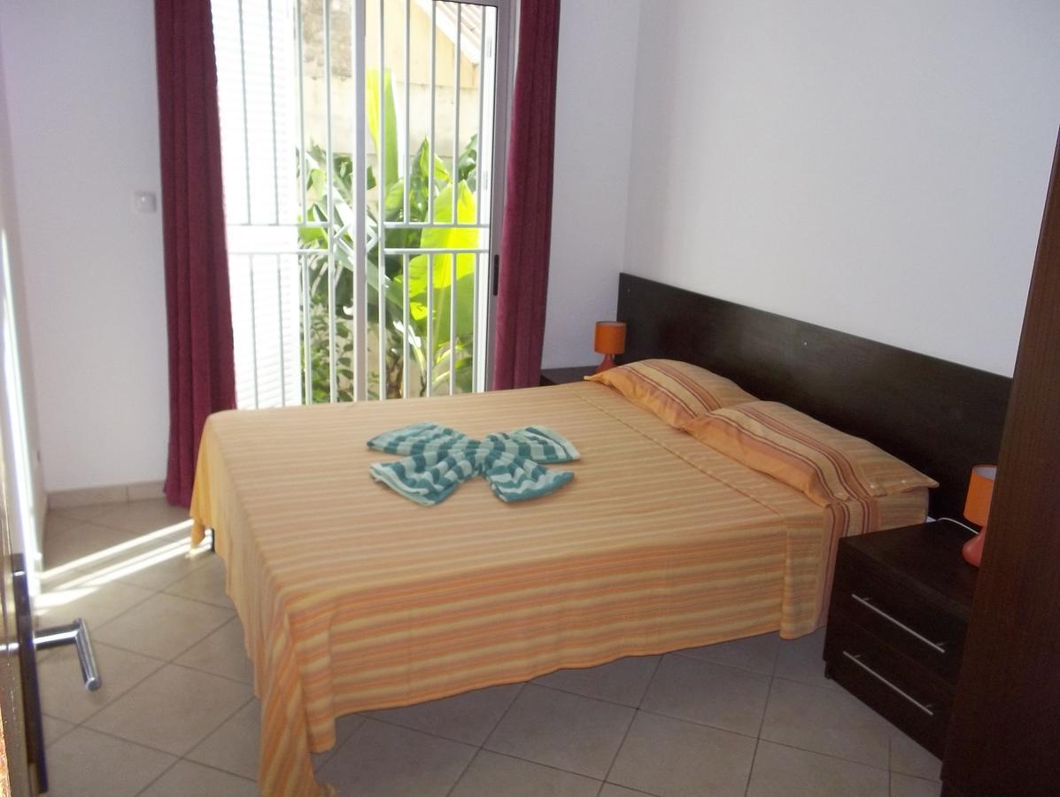 Basic Hotel Mindelo Extérieur photo