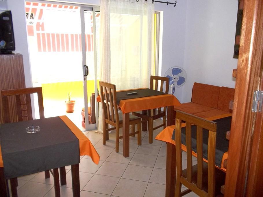 Basic Hotel Mindelo Extérieur photo