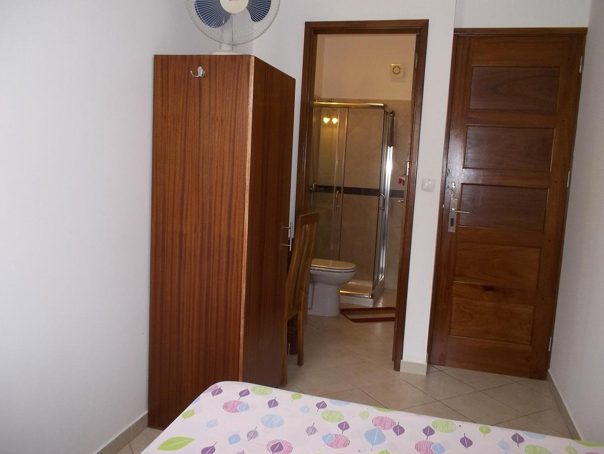 Basic Hotel Mindelo Extérieur photo