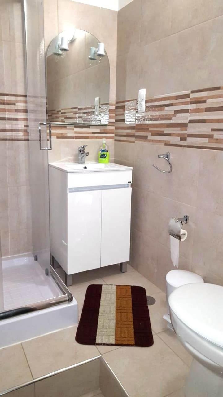 Basic Hotel Mindelo Extérieur photo