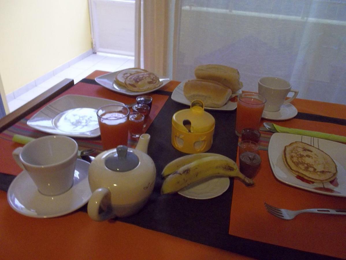 Basic Hotel Mindelo Extérieur photo