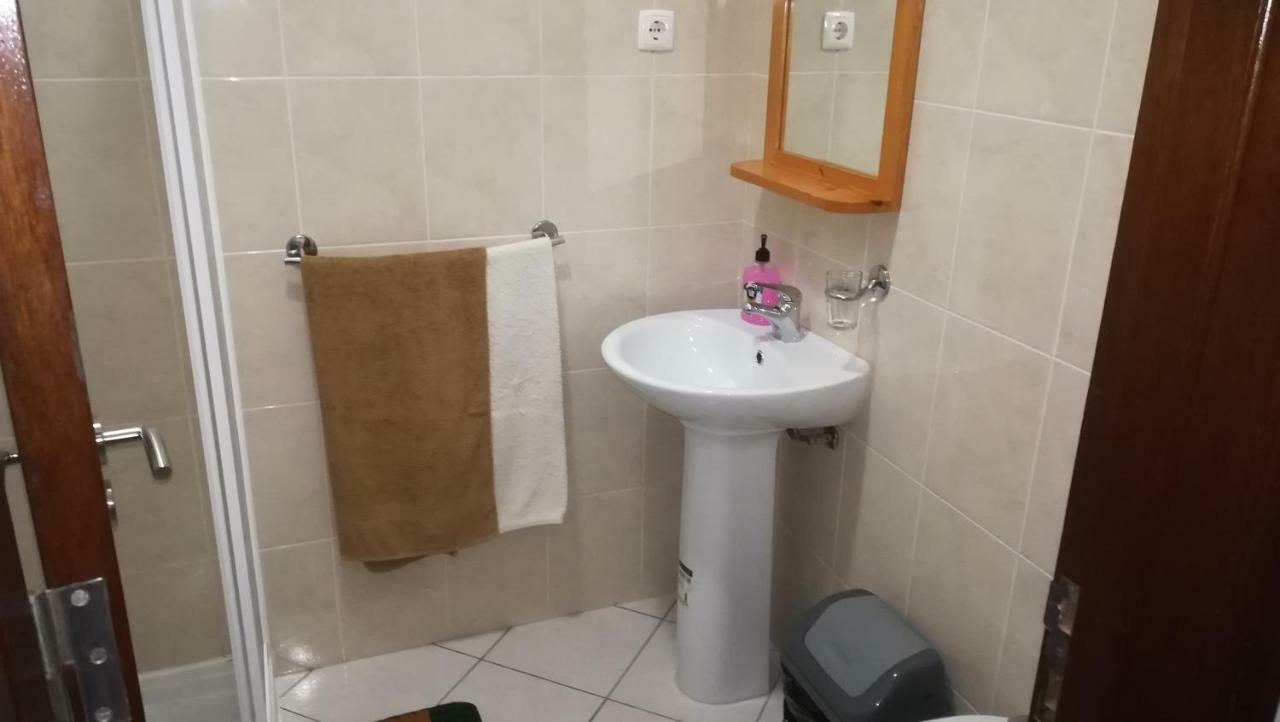 Basic Hotel Mindelo Extérieur photo