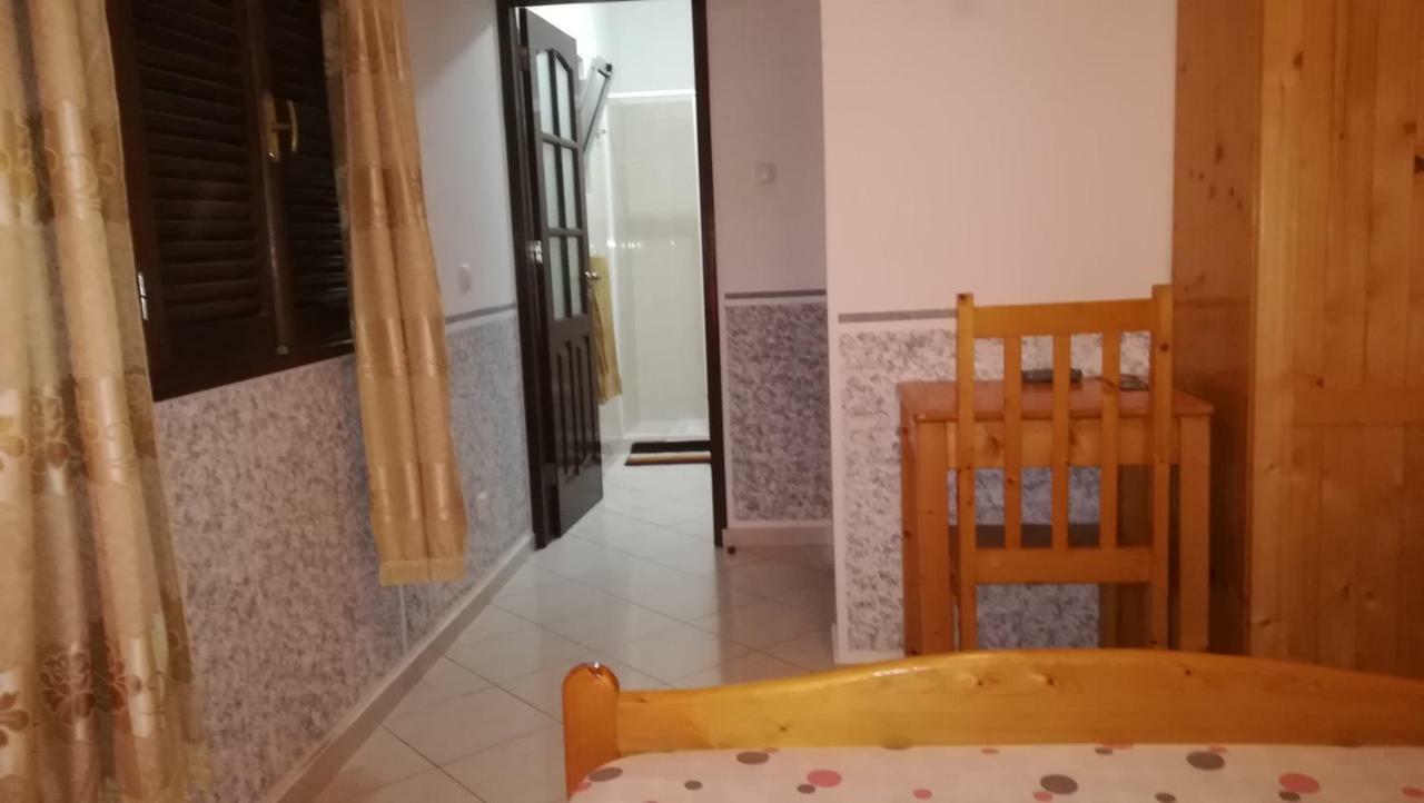 Basic Hotel Mindelo Extérieur photo