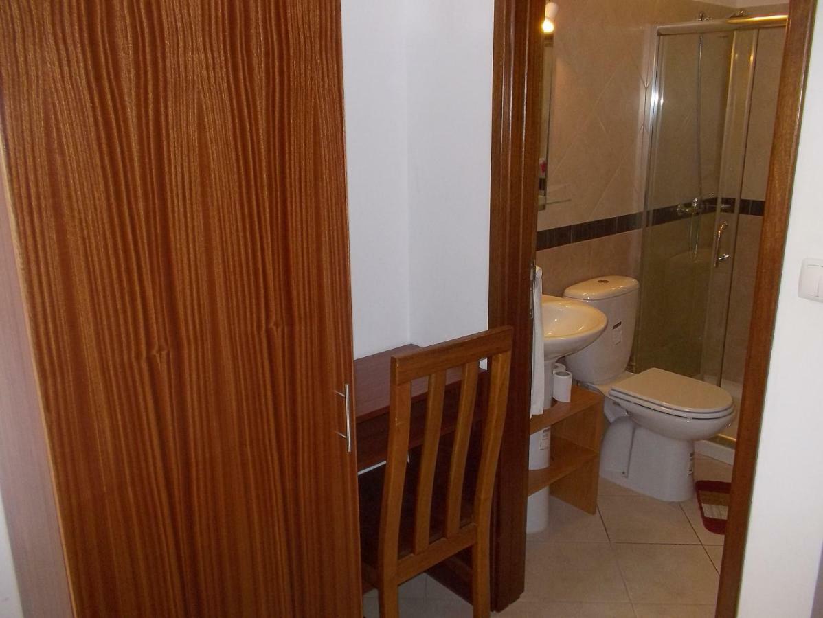 Basic Hotel Mindelo Extérieur photo